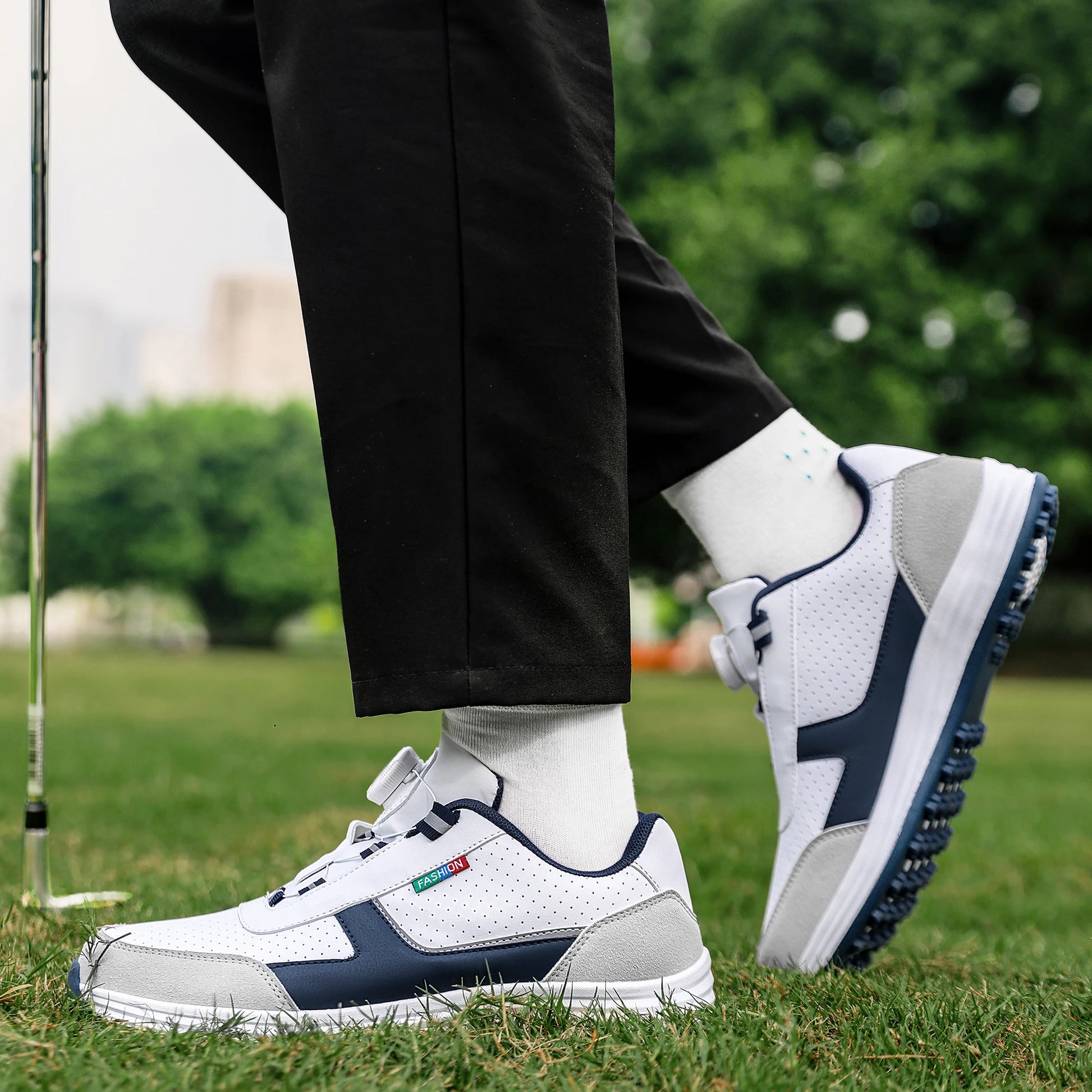 Golf shoes for Fashionable Outdoor use for both Men and Women, With Anti-slip Design, Suitable for Mountain Climbing and Hiking